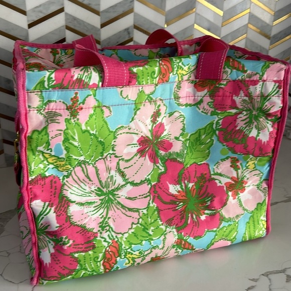 Lilly Pulitzer Insulated Cooler Bag Big Flirt Colorful Tote Long Strap/ handles - Picture 4 of 16